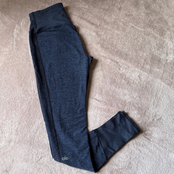 ALO Yoga  Leggings - Picture 1 of 7